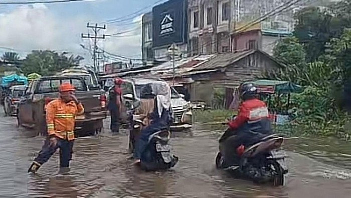 Banjir di Pawan I, Ketapang. (Dok. Petugas BPBD Ketapang)