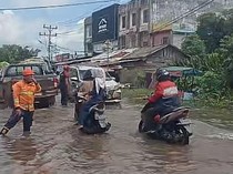 Air Laut Naik, Sejumlah Wilayah di Ketapang Kebanjiran