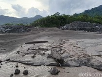 Potret Jembatan Limpas Lumajang yang Lumpuh Imbas Banjir Lahar Semeru