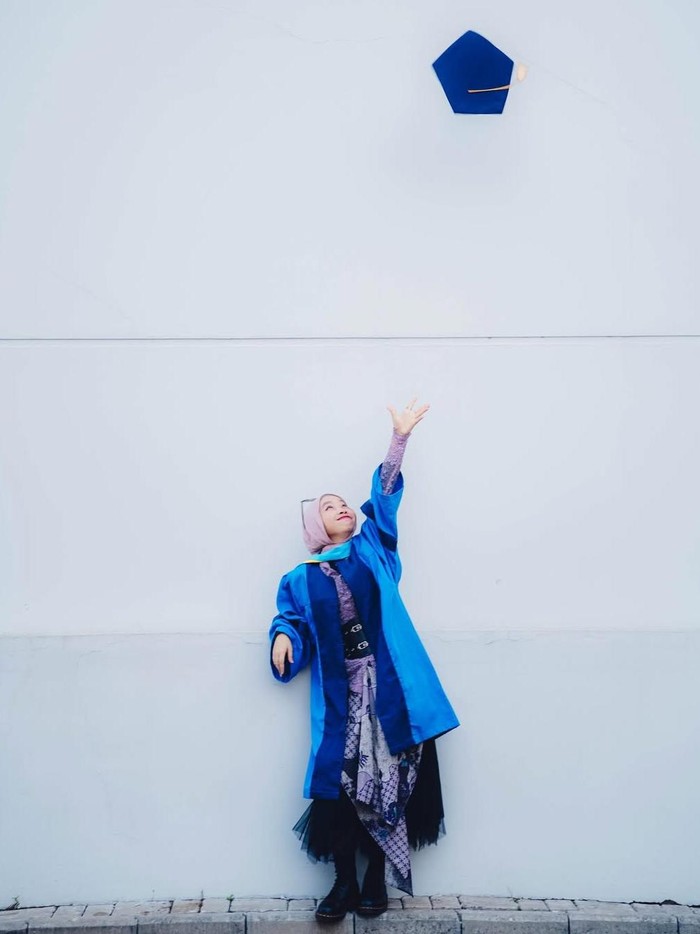 Boah Sartika jadi sarjana.