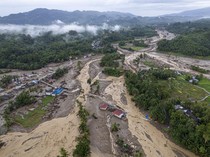 Sederet Penyebab Banjir Sumatera: Geologi Labil, Siklon yang Aneh, Hutan Hilang