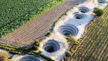 Saluran Air Cantalloc, Dibangun oleh Suku Nazca di Gurun Peru 1.500 Tahun yang Lalu, Masih Digunakan Hingga Saat Ini Foto: Boredpanda