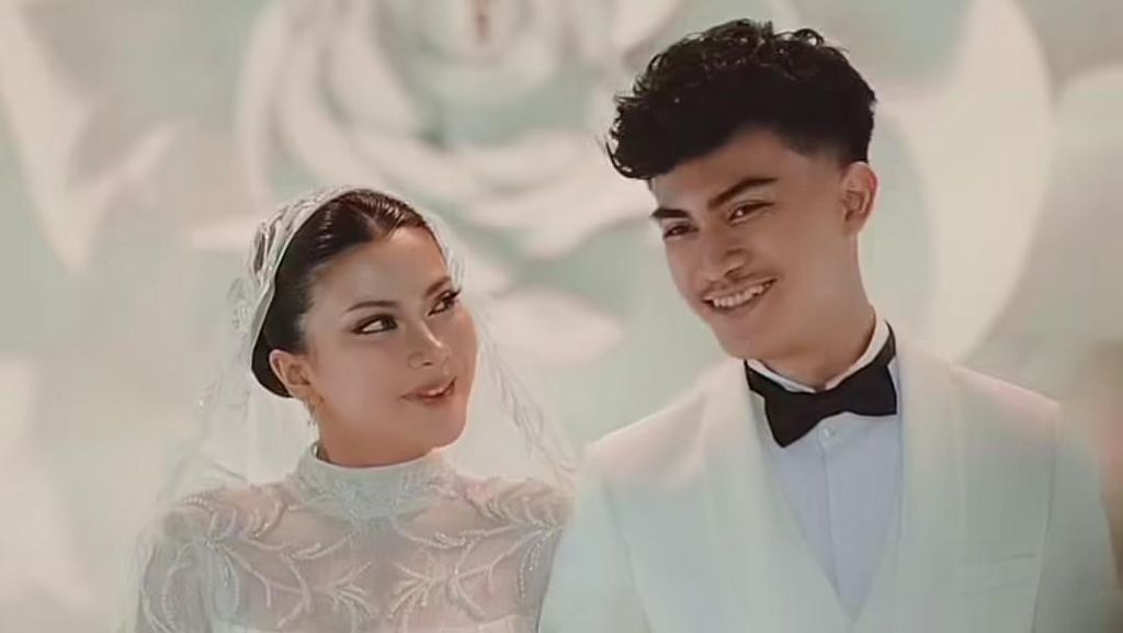 Hanum Mega Didampingi 2 Anak, Resmi Menikah dengan Rafly Febian