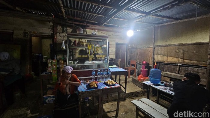 Warga di Palembayan Agam Bersyukur Listrik Nyala: Gak Gelap-gelapan Lagi