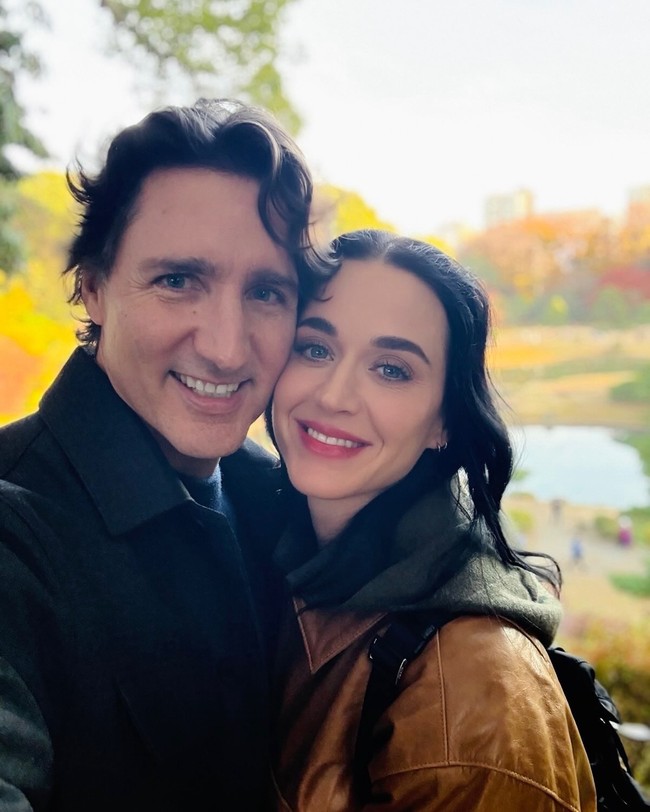 Hubungan Perry dan Trudeau sebelumnya sudah lebih dulu terungkap lewat unggahan Instagram pada Desember 2024. Saat itu, Perry membagikan foto dan video dari perjalanan mereka ke Jepang.  Foto: Instagram @katyperry