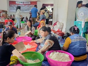 Dapur Umum Kemensos Produksi 164 Ribu Porsi Makanan di 3 Provinsi Sumatera