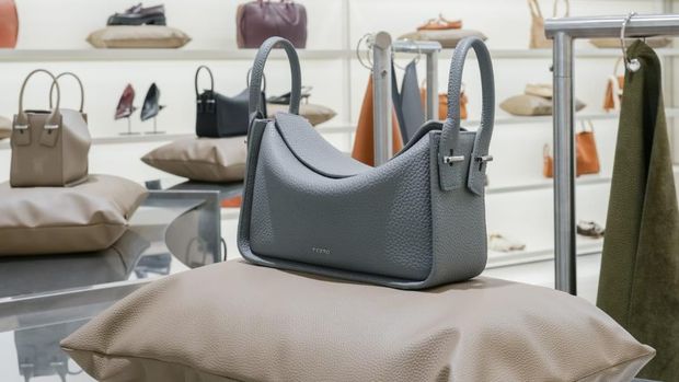 Koleksi Grano Leather dari Pedro.