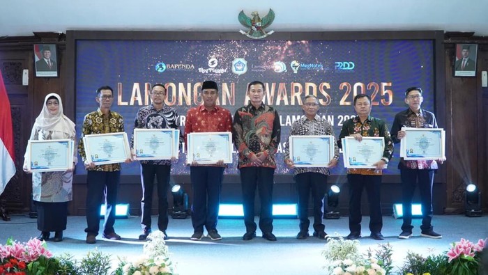 203 Inovasi dan Capaian Pajak Daerah Diapresiasi di Lamongan Award 2025