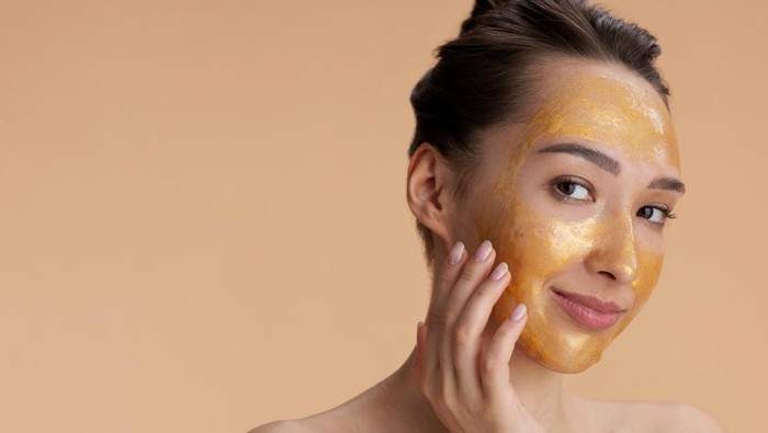 Cara Menghilangkan Komedo Secara Alami, Gunakan 10 Bahan Ini!