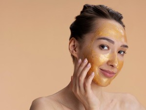 Masker Madu Bisa Sembuhkan Jerawat, Mitos atau Fakta? Ini Kata Dokter Kulit