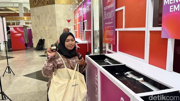 Pameran Jakarta X Beauty 2025 kembali mengajak para pencinta beauty untuk menerapkan gaya hidup ramah lingkungan melalui gerakan daur ulang.