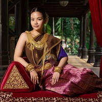 8 Foto Pernikahan Mewah Putri Kamboja Gen Z dengan Putra Konglomerat