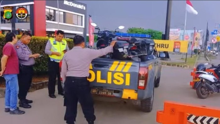 Motor Mogok di Cikarang Lapor 110, Pemotor Diantar Polda Metro Sampai Rumah