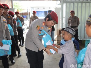 Satreskrim Polres Bone Berbagi ke Panti Asuhan dalam Rangka HUT Reserse ke-78