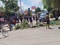 Mencekam Bentrokan Warga Dipicu Tawuran Siswa di Bima