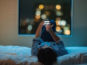 Pantang Begadang di Tempat Tidur, Dokter Ahli Somnologi Ungkap Risikonya