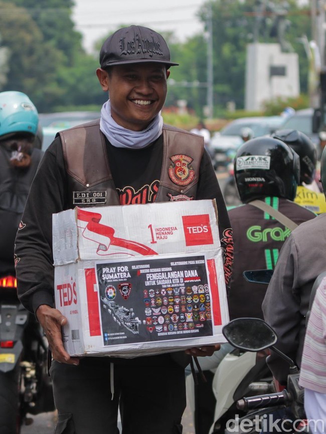 Aksi Solidaritas Bikers Jakarta Galang Dana untuk Korban Bencana Sumatera