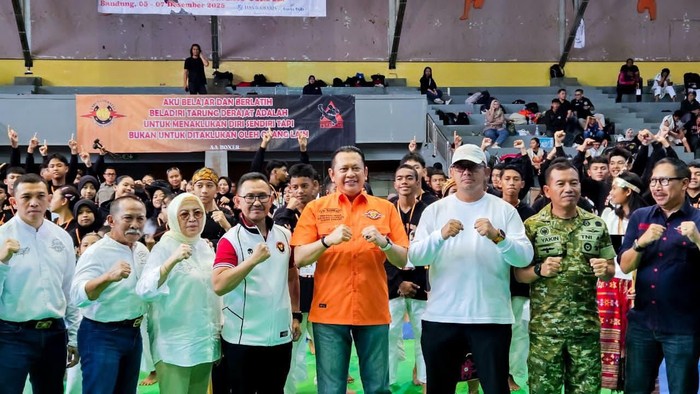 Bamsoet Dorong Lahirnya Generasi Berkarakter Kuat Lewat Tarung Derajat