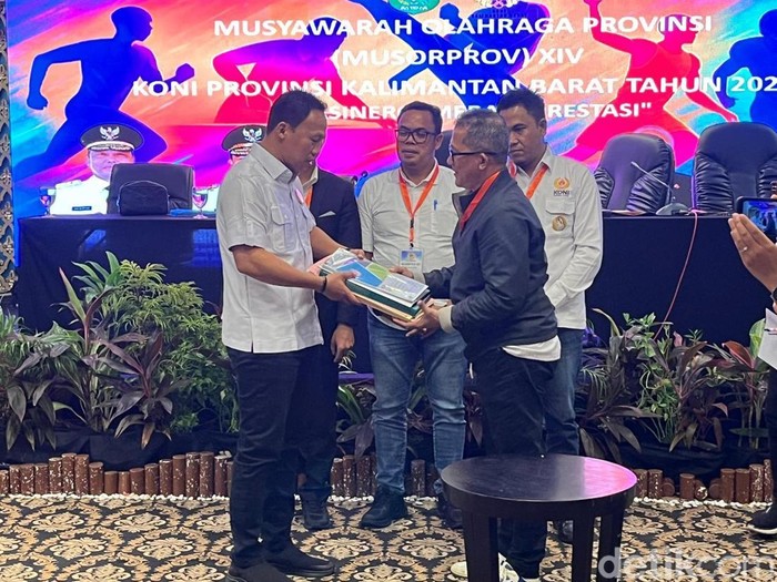 Daud Yordan, The Boxing Senator Pimpin KONI Kalbar