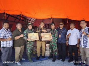 Kemenbud Salurkan Bantuan Logistik untuk Korban Bencana Tapanuli Utara