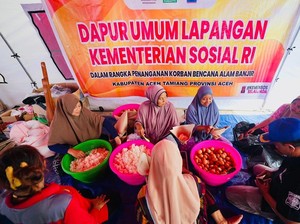 Kemensos Salurkan Bantuan Rp 66,7 M untuk Penanganan Bencana Sumatera