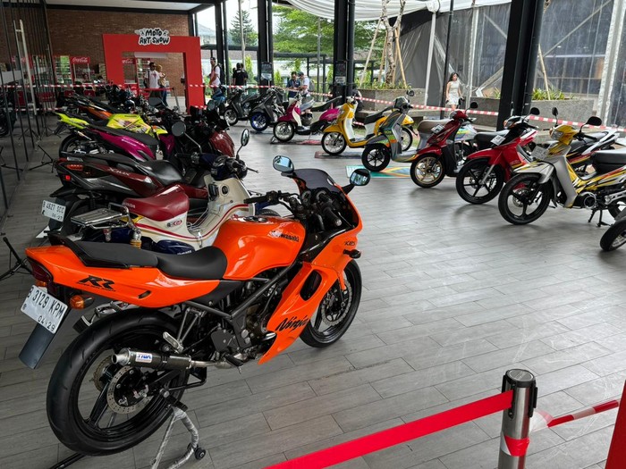 170 Seniman dan 50 Modifikator Pamer Modifikasi Motor