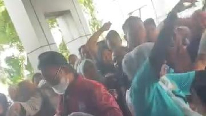 Olimpiade Matematika di Bojonegoro Berakhir Ricuh