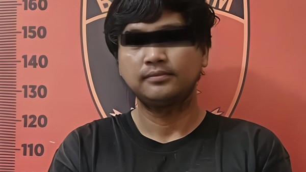 Pria di OKI Tusuk