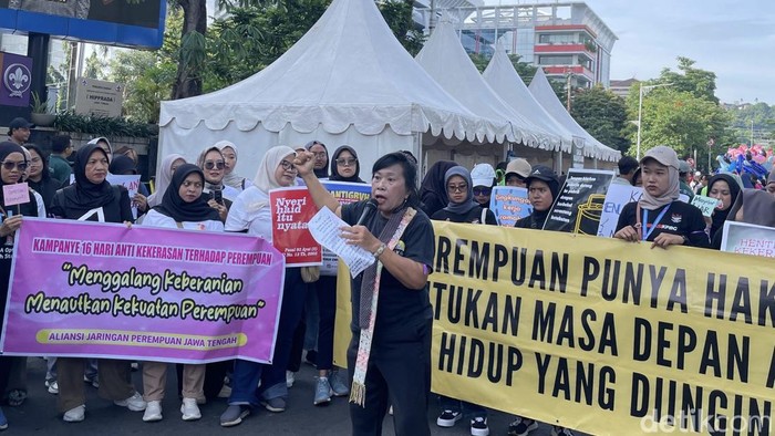 Aktivis Perempuan Gelar Aksi di CFD Semarang, Soroti AI dalam Kasus Pelecehan