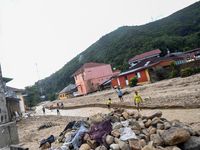 Dekat dengan Menantu, Donna Harun: Dia Anak yang Dilahirkan Ibunya