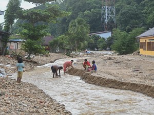 Pasca Banjir-Longsor, Sungai Aek Godang di Sibolga Alami Pendangkalan