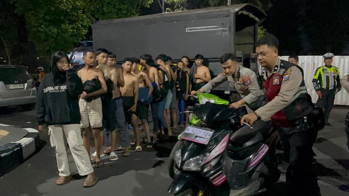 Razia Balap Liar di Lumajang Amankan 14 Pemuda, Sita 13 Motor