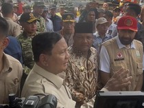 Prabowo Instruksikan Panglima-Kapolri Kerahkan Kekuatan Bantu Korban Bencana