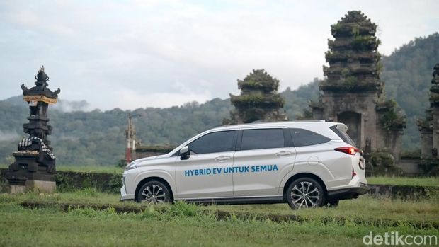 Road trip Lombok-Banyuwangi bersama Toyota New Veloz Hybrid dalam program Veloz Hybrid EV Lintas Nusa