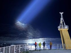 Terpukau Jawara Kontes Foto Ilmiah, Ada yang Pakai iPhone 16 Pro Max