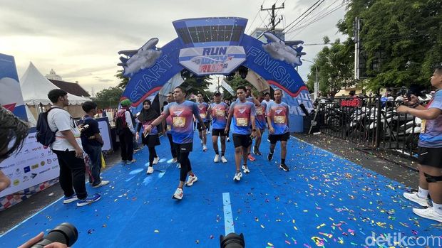 Run Way Run 2025 AirNav di Makassar. Run Way Run 2025 AirNav di Makassar.