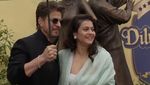 Shah Rukh Khan-Kajol Semringah Patung Raj dan Simran DDLJ Berdiri di London