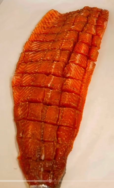 Tasyi Athasyia Tasyi Athasyia bikin candied salmon