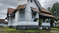 Wisma Wisnu Wardhani tampak belakang.