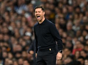 Legenda Liverpool: Alonso Gantikan Slot? Dia kan Gagal di Madrid