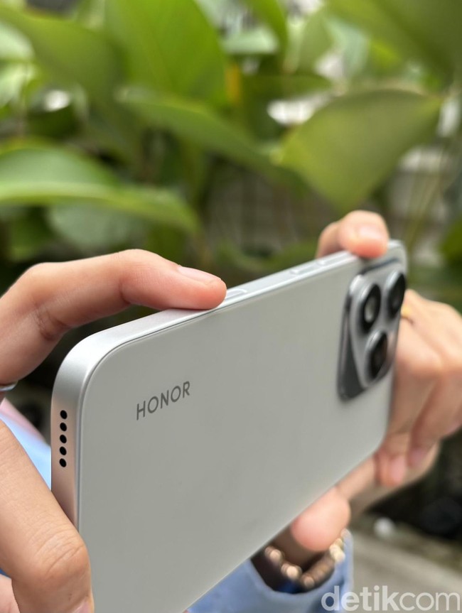 AI Camera Button di Honor 400 Lite, Membantu Banget