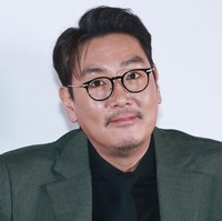 Skandal Terekspos, Cho Jin Woong Umumkan Pensiun dari Industri Hiburan