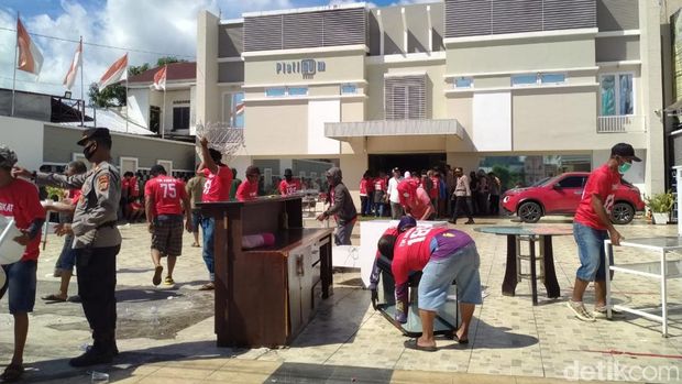 Eksekusi Hotel Platinum Palopo. Eksekusi Hotel Platinum Palopo.