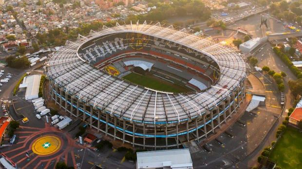 Estadio Azteca Estadio Azteca, salah satu stadion yang dipakai dalam Piala Dunia 2026 tengah direnovasi.