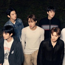 Teaser REVERXE: Comeback OT6 Rasa Debut Ber-12