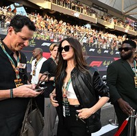 Perhelatan Abu Dhabi Grand Prix dihadiri para bintang Hollywood. Aktris Ana de Armas tak melewatkan kompetisi F1 yang prestisius itu. (Foto: Mark Sutton/Formula 1 via Getty Images)