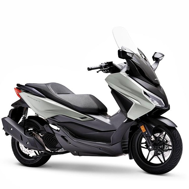 Wujud Honda Forza 125 Terbaru: Matic Gambot dengan Mesin Mungil