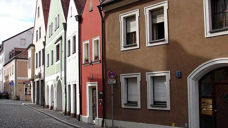 Hotel Terkecil di Dunia Ini Cuma Muat buat 2 Orang, tapi Fasilitasnya Lengkap!