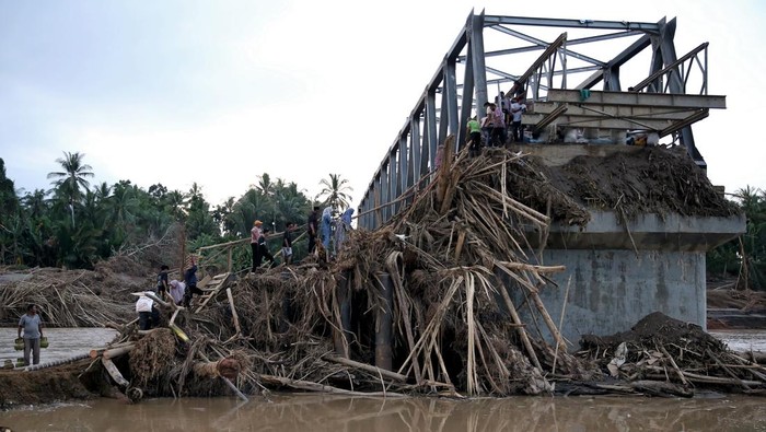 Infrastruktur Sumatera di 1.666 Titik Rusak Imbas Banjir-Tanah Longsor