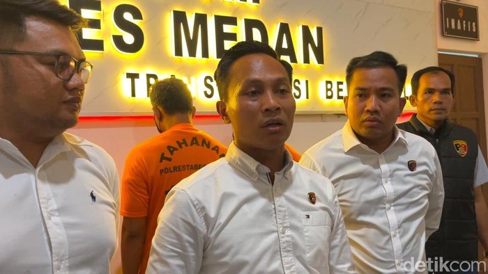 Sekongkol Timbun BBM Subsidi saat Langka, Operator-Pembeli di Sumut Ditangkap